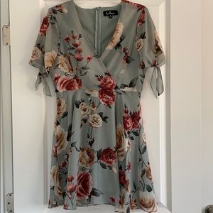 Lulus pale green floral dress